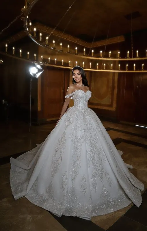 Blanc Bella bridal gown